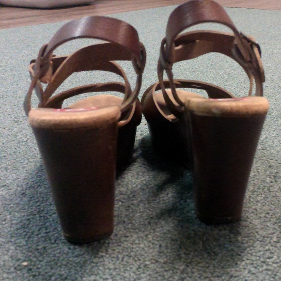 platform shoes - Picture 2 of 2